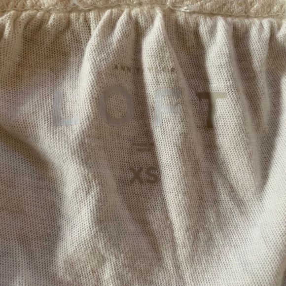 LOFT Cream Crochet Sleeveless Top XS - Picture 3 of 4